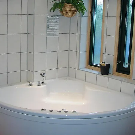 5 Bedroom Amazing In Kvinlog Stakkeland